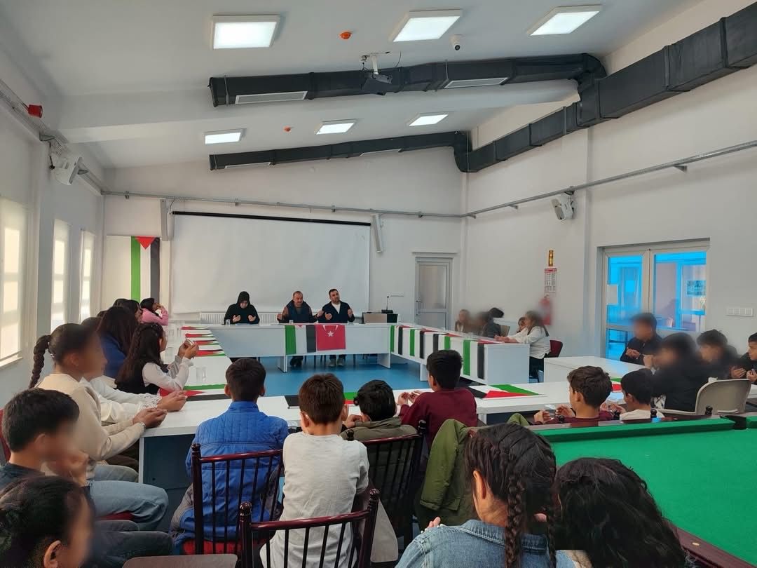 5 Nisan Filistinli Çocuklar Günü