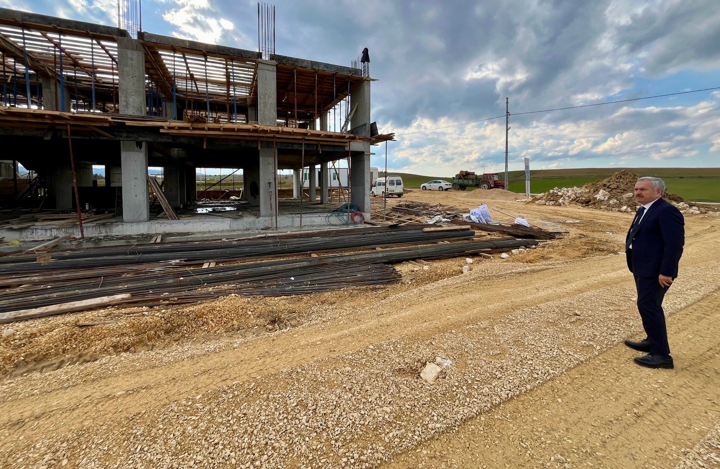 Seydiler İlçemizde Yapımı Başlanan Beyhan Darende Huzurevimizin İnşaatına İnceleme