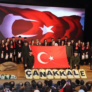 18 Mart Şehitleri Anma Günü ve Çanakkale Zaferi etkinlikleri kapsamında Zonguldak Bülent Ecevit Üniversitesinde düzenlenen programa katılım sağlanmıştır. - fotoğraf 12