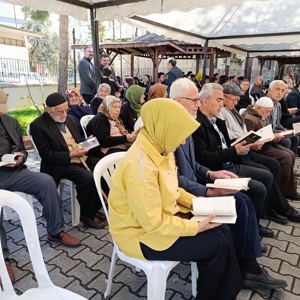 30 Mart – 5 Nisan Kütüphaneler Haftası münasebetiyle,  Emine Keskinler İl Halk Kütüphanesi’nde düzenlenen etkinliğe; Aile ve Sosyal Hizmetler İl Müdürlüğü Gündüz Bakım ve Aktif Yaşam Merkezi’nde hizmet alan yaşlılarımız ile birlikte katılım sağlanmıştır. - fotoğraf 3