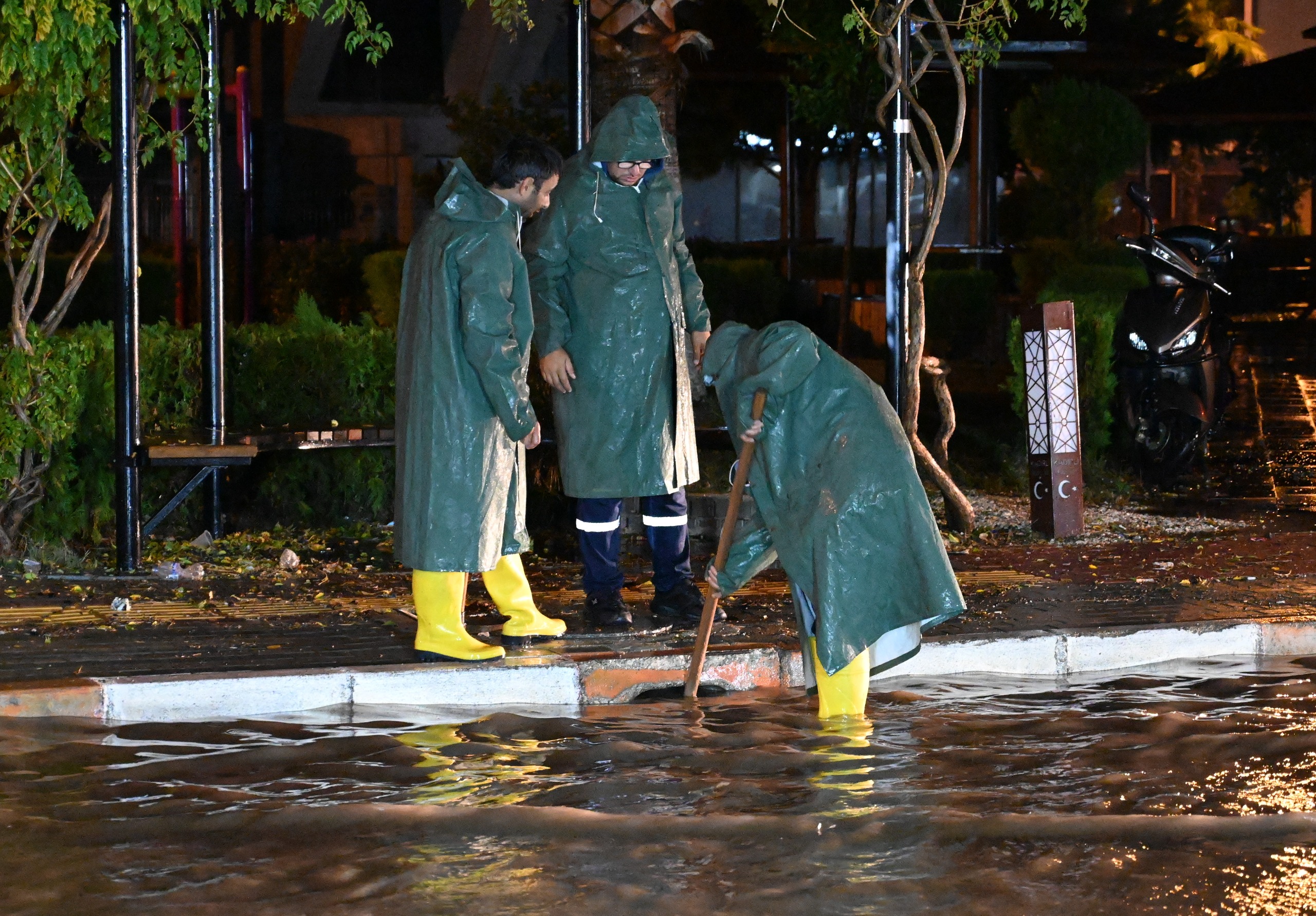 Bakanımız Mahinur Özdemir Göktaş’tan Osmaniye’deki sel felaketine ilişkin açıklama:
