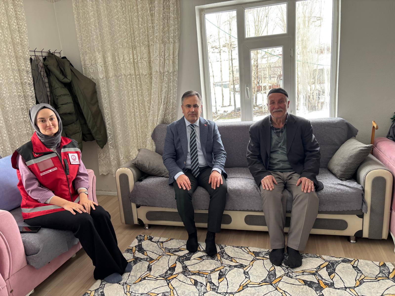 Kahraman Gazimize Anlamlı Ziyaret