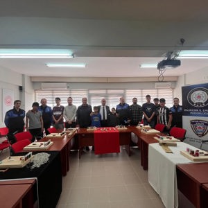İl Emniyet Müdürlüğü Toplum Destekli Polislik Ekiplerinden Çocuklarımıza Yönelik Filografi Kursu Bilgilendirmesi - fotoğraf 1