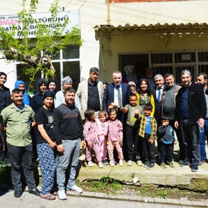 Edremit Kaymakamımız Sayın Ahmet ODABAŞ Roman Vatandaşlarımıza Ziyaret Gerçekleştirdi - fotoğraf 3