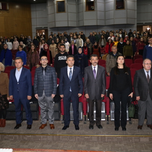 İl Müdürlüğümüz Tarafından Psikolojik Danışman ve Rehber Öğretmenlere Mobil Sosyal Hizmet Ve Cinsel İstismar Konulu Konferans - fotoğraf 1