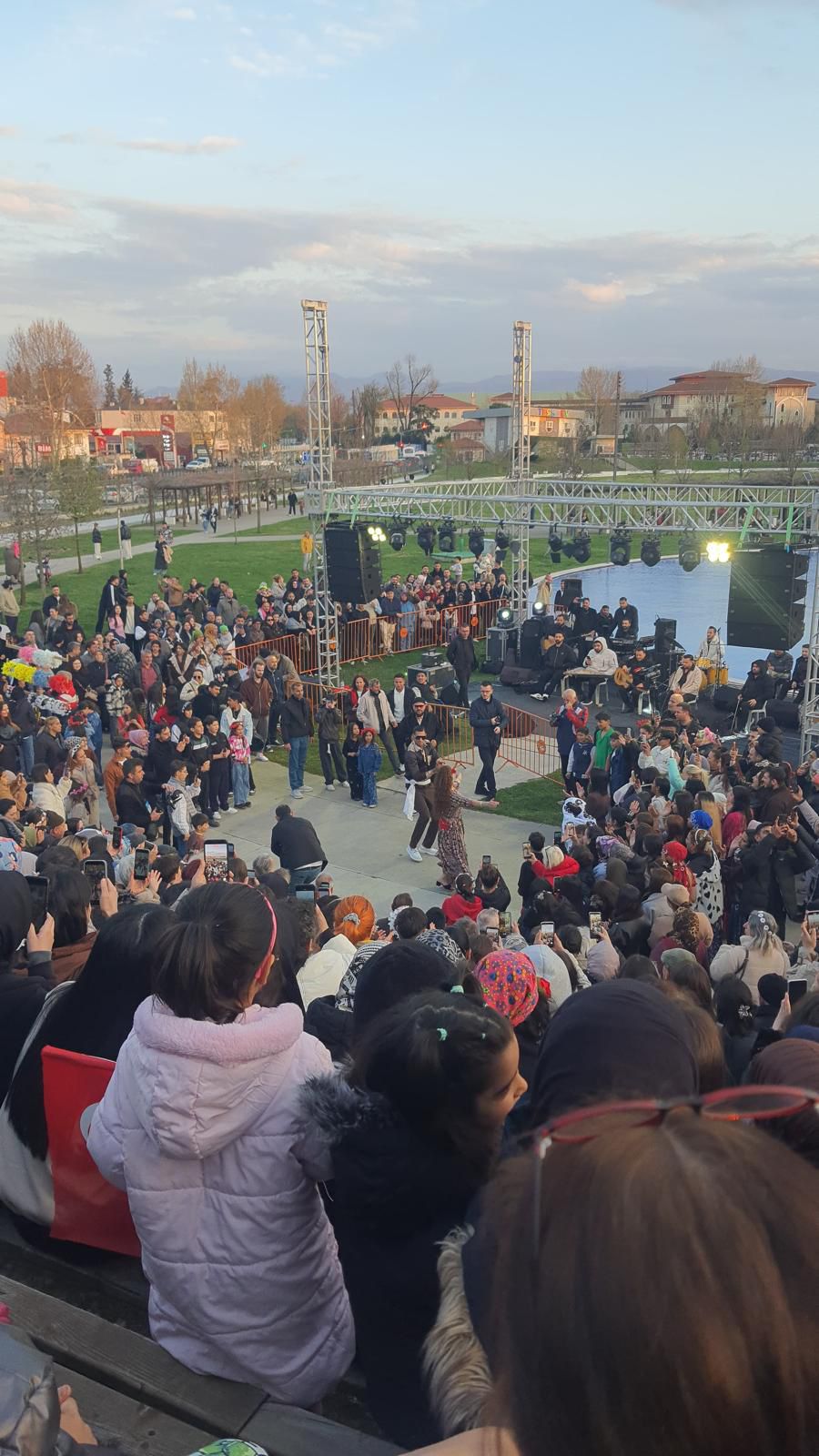 8 Nisan Dünya Romanlar Günü’nde Birlik ve Dayanışma Mesajları Sakarya’dan Yükseldi