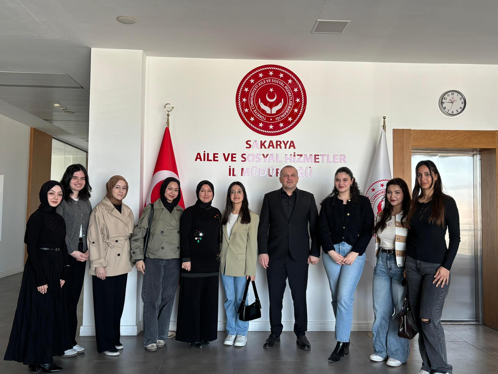 Sakarya Üniversitesi Sosyal Hizmet Topluluğundan İl Müdürümüze Anlamlı Ziyaret