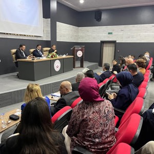 Bakanlığımız Heyeti Başkanlığında Roman Vatandaşlara Yönelik Strateji Belgesi ve II. Aşama Eylem Planı Değerlendirme Toplantısı Gerçekleştirildi - fotoğraf 5