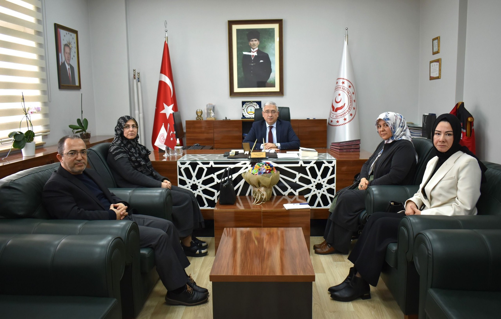 Güçlü Bir Gelecek İçin Sivil Toplum Kuruluşlarımızla Omuz Omuzayız