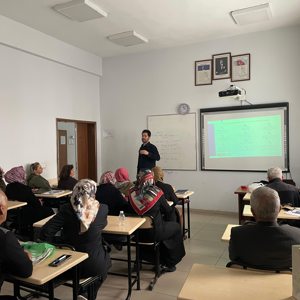 Batman 60+ Tazelenme Üniversitesi öğrencilerine “Teknoloji Bağımlılığı” eğitimi - fotoğraf 1