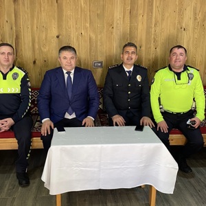 İl Müdürümüz Sayın Tolga Nacar, Emniyet Teşkilatının kuruluşunun 181. yıl dönümü dolayısıyla İl Emniyet Müdür Yardımcısı Sayın Atilla Yeşilbaş’ı ziyaret ederek Polis Haftası’nı kutlamış, görevlerinde başarılar dileyerek hayırlı çalışmalar temennisinde bulunmuştur. - fotoğraf 1