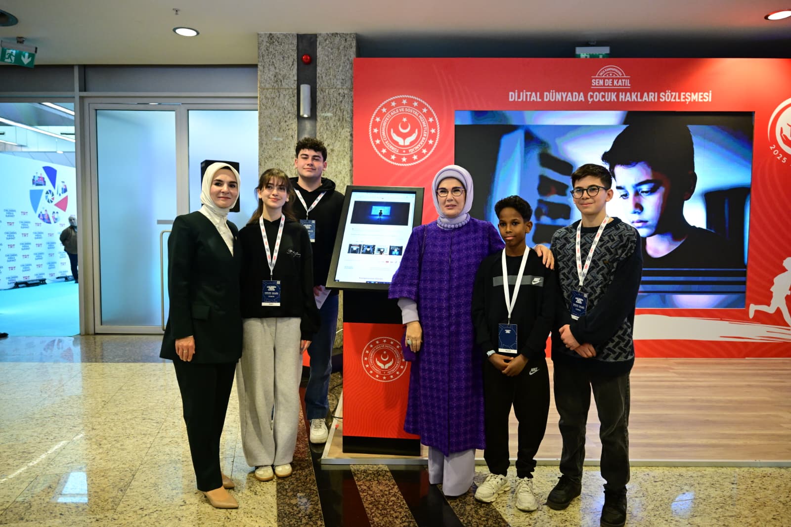 Aile ve Sosyal Hizmetler Bakanlığından, dijital dünyada çocukların korunması için uluslararası zirve