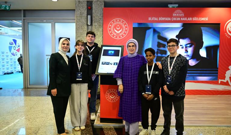 Aile ve Sosyal Hizmetler Bakanlığından, dijital dünyada çocukların korunması için uluslararası zirve
