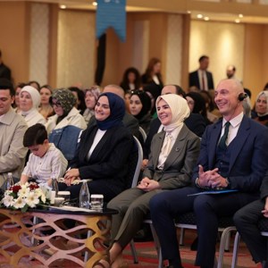 Bakanımız Mahinur Özdemir Göktaş "Modüler Aile Eğitim Programı Tanıtım Töreni"nde konuştu - fotoğraf 3