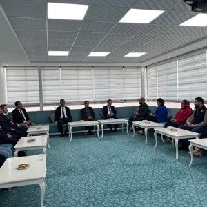 Bakanlığımız Heyetinden, Altıeylül Sosyal Dayanışma Merkezi'ne 'Roman Eylem Planı' Kapsamında Ziyaret - fotoğraf 1