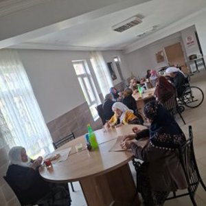Alparslan Türkeş Huzurevi’nde anlamlı bir vefa programı gerçekleştirildi. - fotoğraf 4