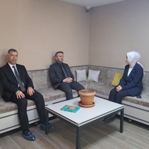 İl Müdürümüz Alper Alp, Birlikte Güçlüyüz Yaşam Merkezi’ni ziyaret etti. - fotoğraf 4