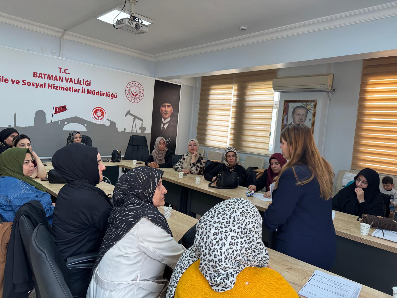 "Okul Hayatı ve Aile" eğitimi 