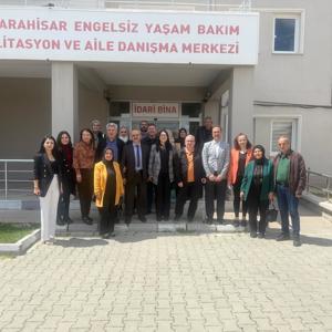 Engelli Alanında Faaliyet Gösteren Dernek Başkanlarıyla Değerlendirme Toplantısı Gerçekleştirildi - fotoğraf 1