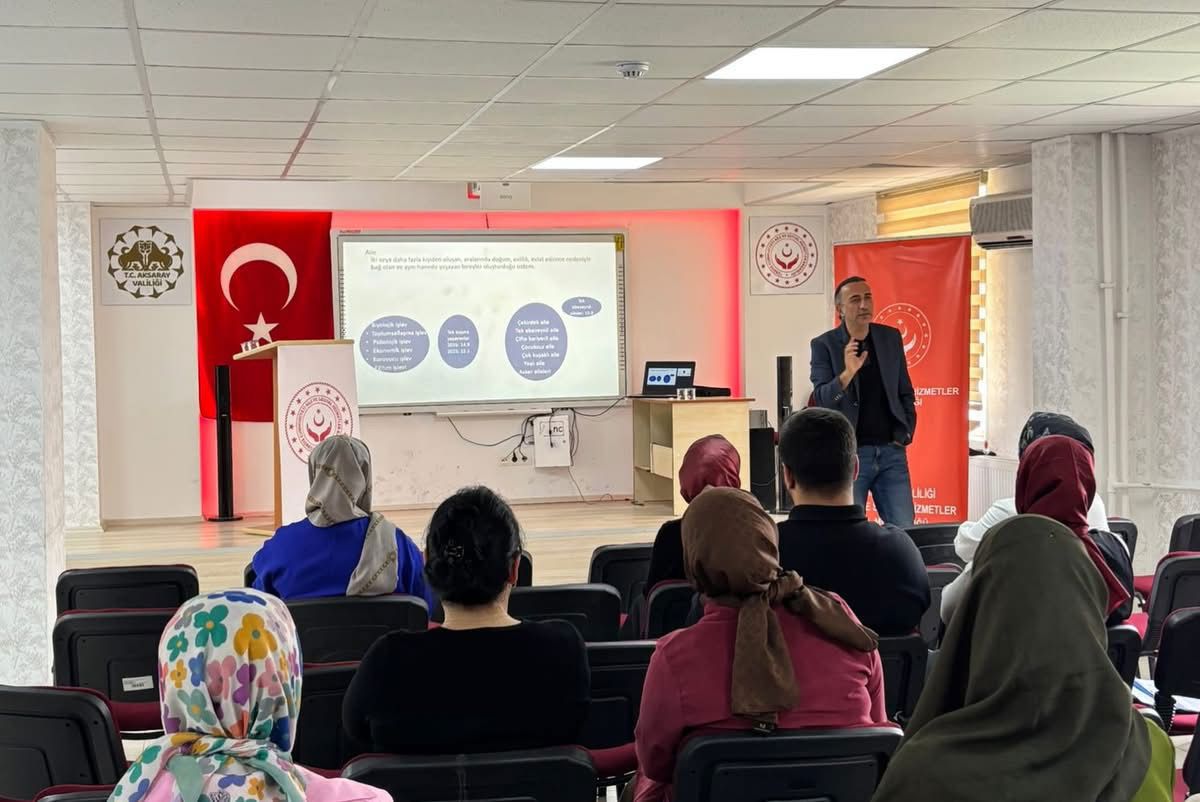 İl Müdürlüğü Konferans Salonu - fotoğraf 2