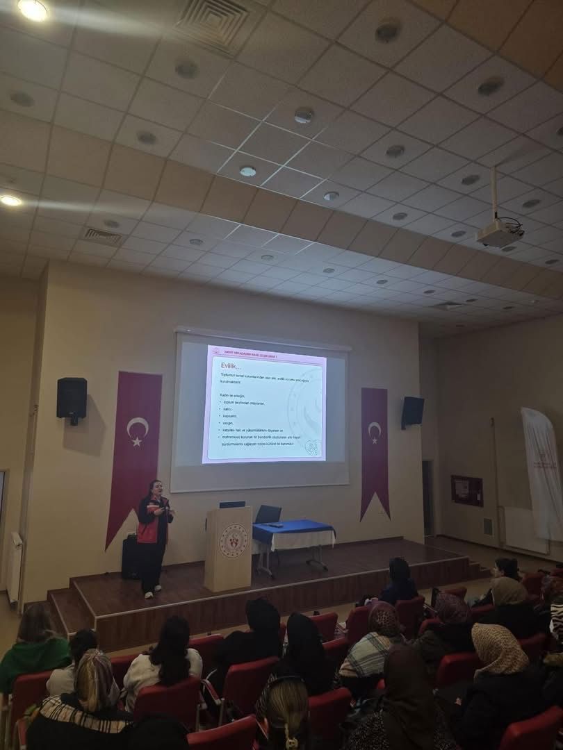 Aksaray Cemaleddin Aksaray-i Kız Yurdu - fotoğraf 1