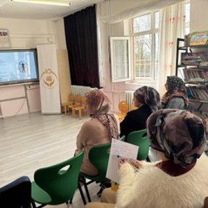 Saraykent İlçe Milli Eğitim Müdürlüğü bünyesinde faaliyet gösteren 8 okulda velilere çeşitli eğitimler gerçekleştirildi. - fotoğraf 3