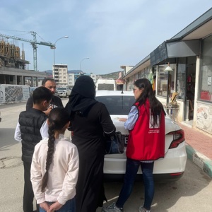Düziçi Sosyal Hizmet Merkezi YŞEY Birimi personelleri tarafından Bahçe ilçesinde Yabancılara Yönelik Şartlı Eğitim Yardımından faydalanan hanelere ziyaret gerçekleştirilmiştir. - fotoğraf 1