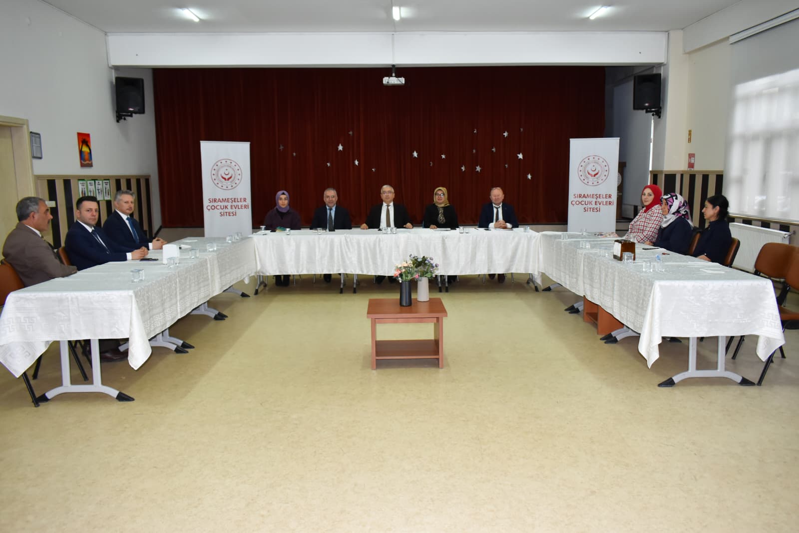 İlimizdeki Çocuk Hizmetlerinde Hizmet Standartları ve Stratejik Planlama Koordinasyon Toplantısı Gerçekleştirildi