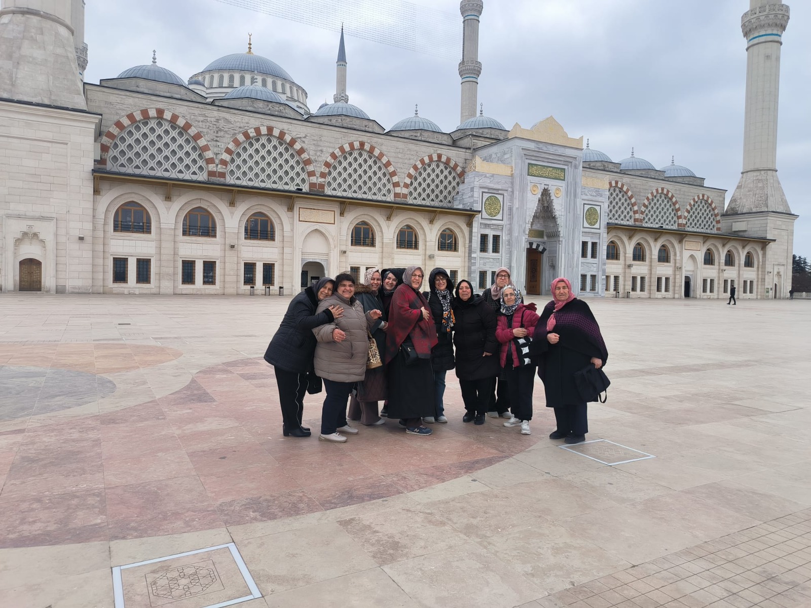 İstanbul Gezisi Düzenlendi.