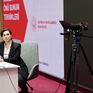 Bakanlığımız Personeline Yönelik Kamera Önü Eğitimi Verildi - fotoğraf 1