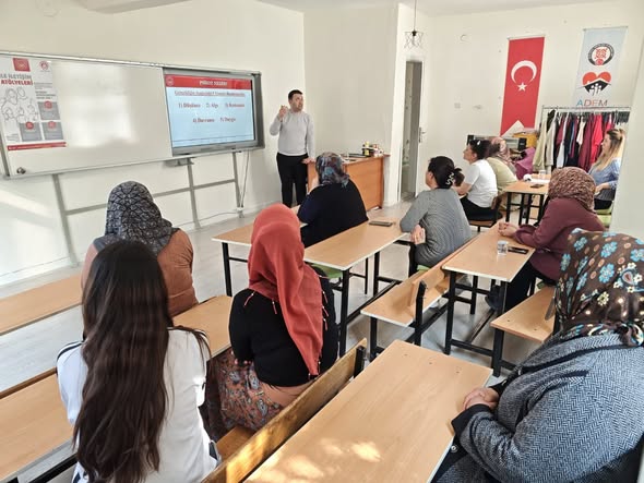 Davranış Problemleri Konusunda Eğitim Verildi