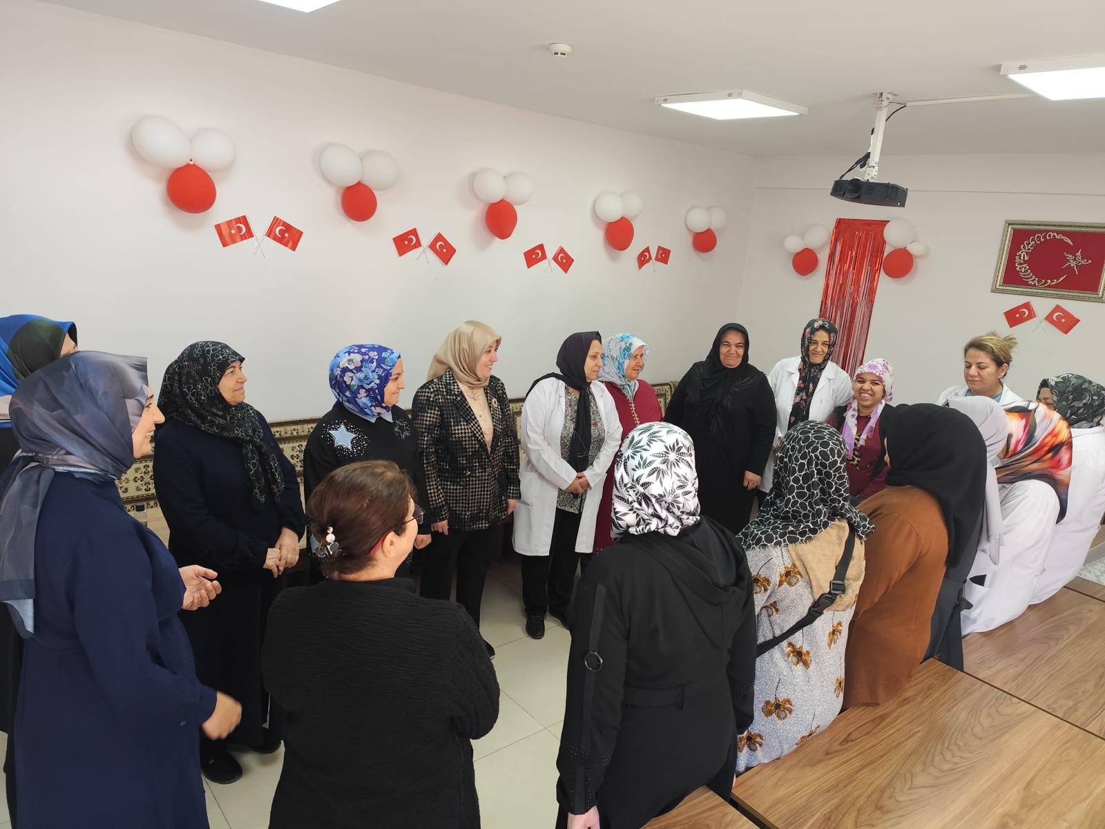 Modüler Aile Eğitim Programı (MAEP) Kapsamında "Kendini Bilmek" Eğitimi Oturumu Gerçekleştirildi.