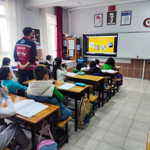  Medya Kullanımı Hakkında Eğitimi Verilmiştir - fotoğraf 2