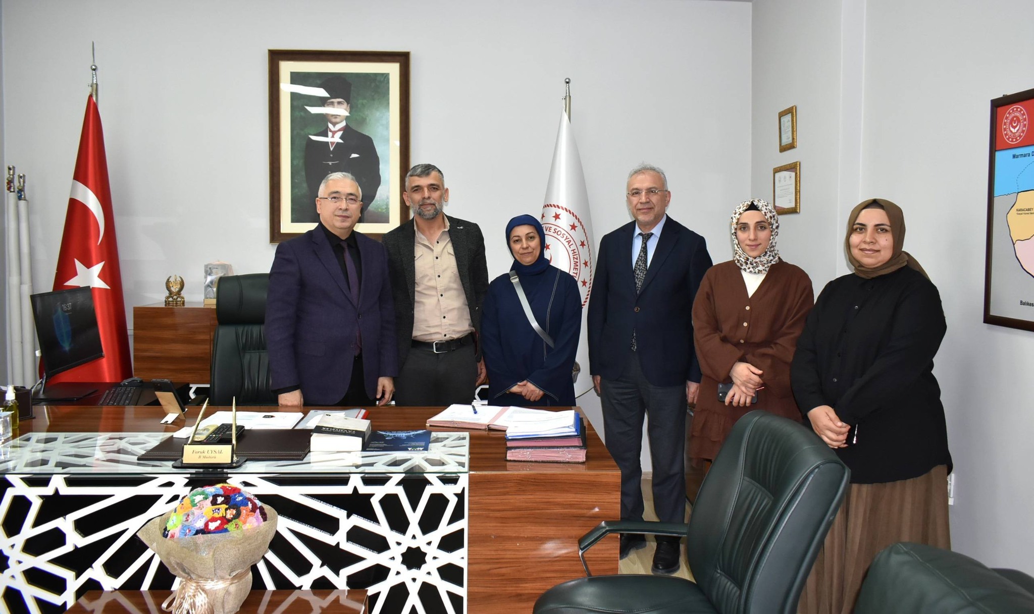 Her Çocuk Bir Ailede Büyümeyi Hak Eder