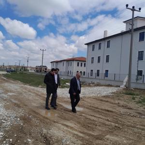 İl Müdürümüz 13-18 Yaş Erkek Çocuk Evleri Sitesi'nin İnşaat Alanında İncelemelerde Bulundu. - fotoğraf 2