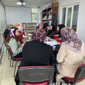  Hocalar Kadın Kültür evinde Kursiyerlere “Aile Olmak” Konusunda Eğitim Verildi. - fotoğraf 1