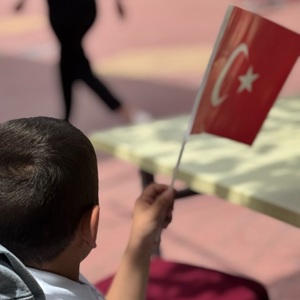 Yüksel Özden Çocuk Evleri Sitesi’nde kalan çocuklarımız, 23 Nisan Ulusal Egemenlik ve Çocuk Bayramı’nı büyük bir coşku ve sevinçle kutladı. - fotoğraf 2