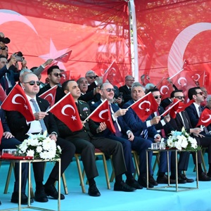 23 Nisan Ulusal Egemenlik ve #ÇocukBayramı  Sayın Valimiz Mehmet Fatih Serdengeçti  ve il protokolünün katılımıyla coşkuyla gerçekleşti. - fotoğraf 2