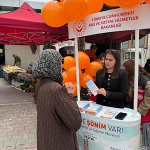 Meram Melikşah Halk Pazarı’nda “Şiddete Hayır” Etkinliği Gerçekleştirildi - fotoğraf 3