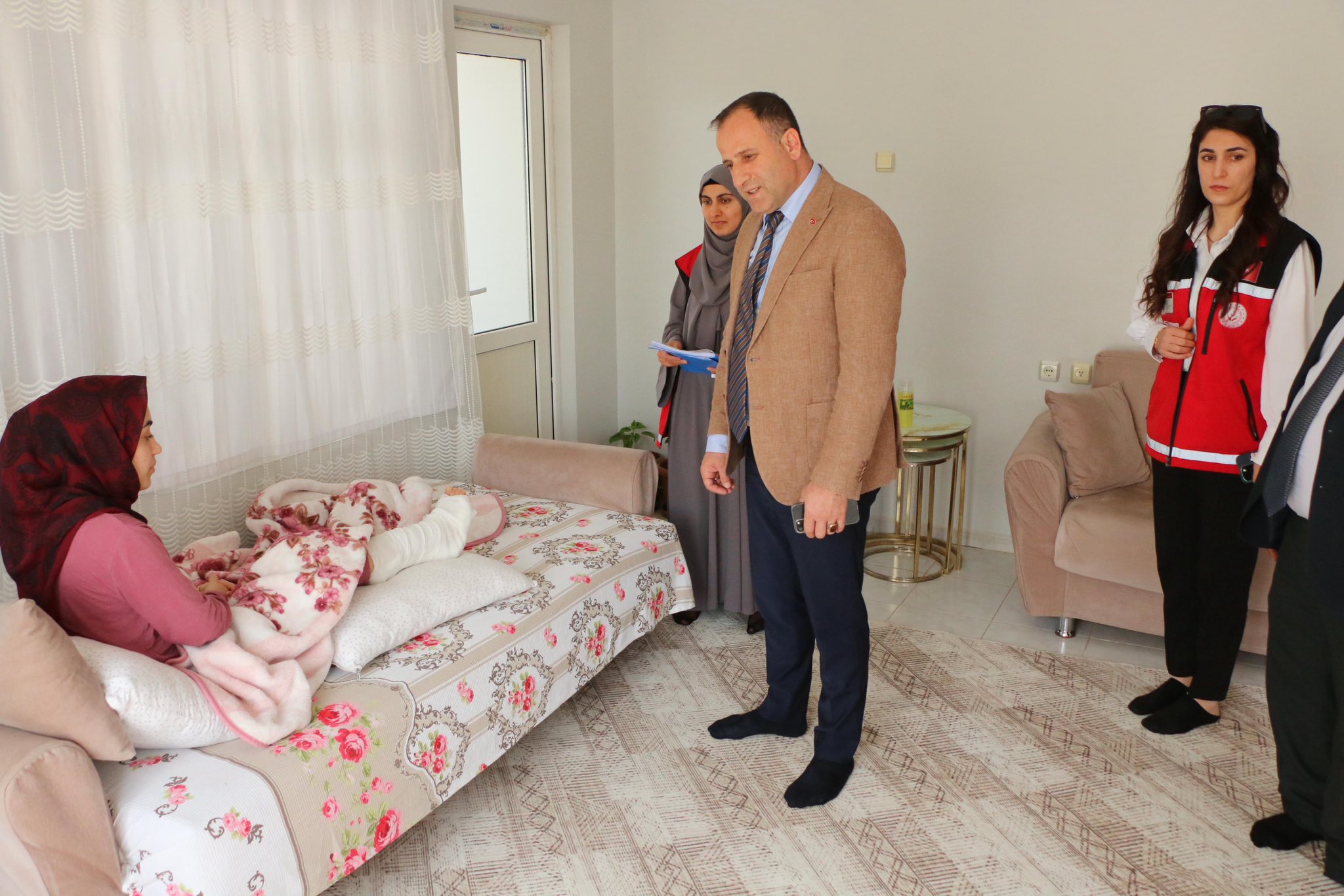 Sevgili Öğrencimiz Zehra Nur KÖDÜR’e Geçmiş Olsun Ziyareti
