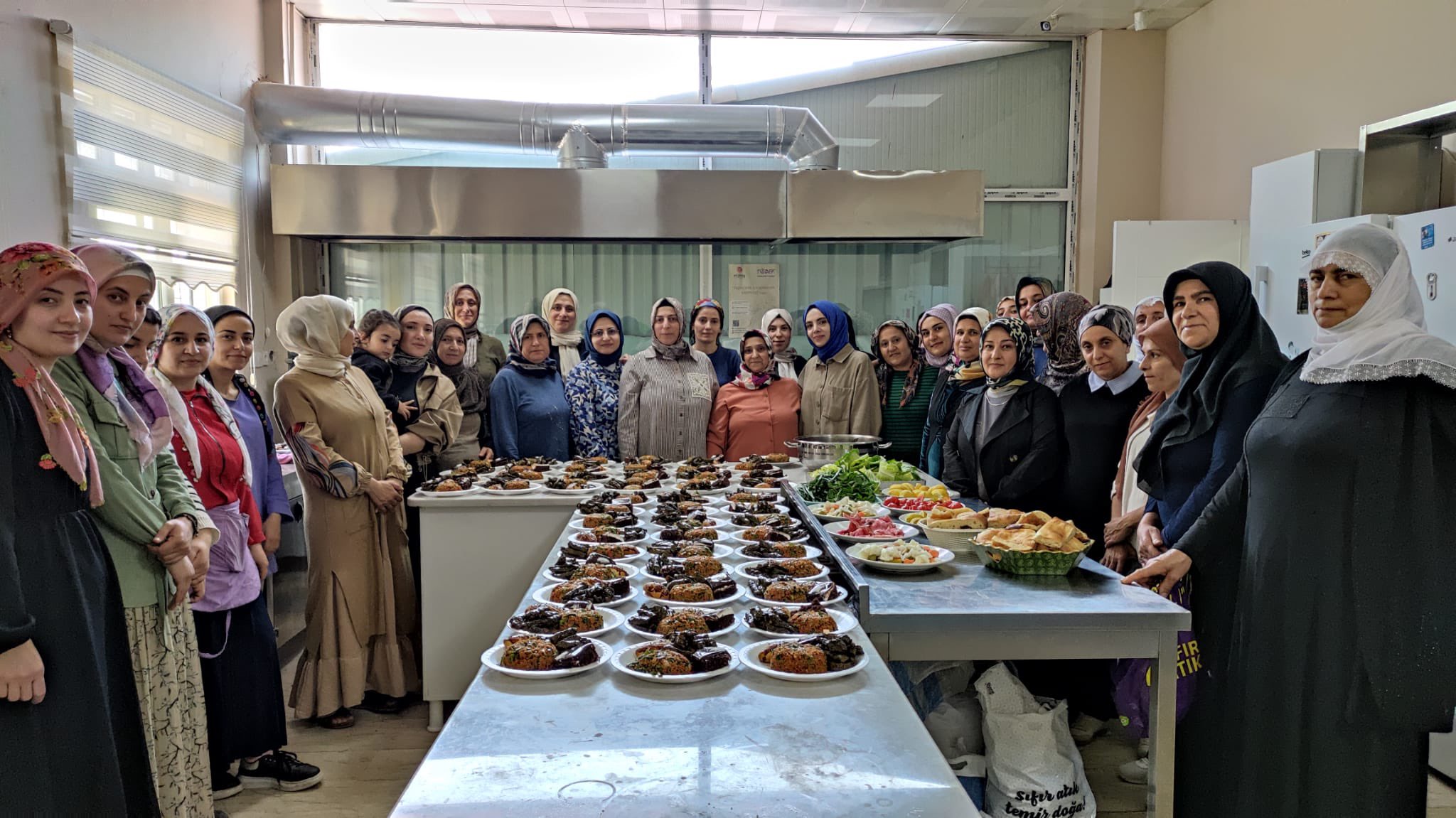 Yeşiltepe Çok Amaçlı Toplum Merkezi kursiyerleri ile Anneler Günü 