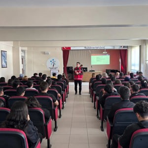 “Bilinçli Medya Kullanımı” Konulu Eğitim Düzenlendi - fotoğraf 3