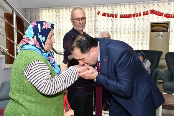 İl Müdürümüz İlkay Türkoğlu, Anneler Günü vesilesiyle Nazilli Haluk Alıcık Huzurevi Müdürlüğümüzü Ziyareti