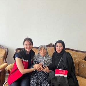 Kırmızı Yeleklilerimiz, Anneler Gününde Şehit Annelerini Ziyaret Etti - fotoğraf 2