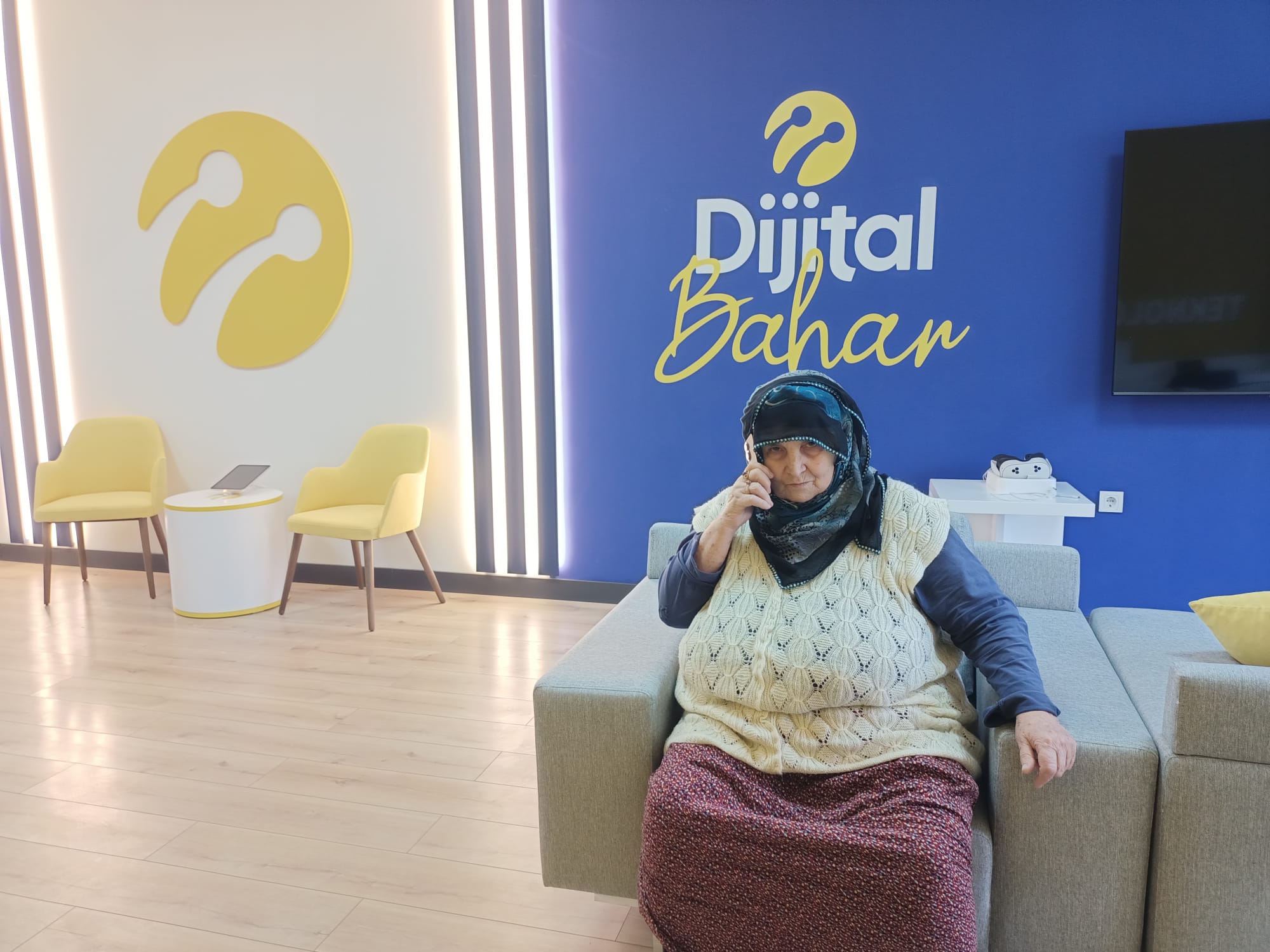 Büyüklerimiz Dijital Dünyayla Buluşuyor