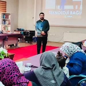 “Aile İçi İletişim Becerileri” ve “Teknoloji Bağımlılığıyla Mücadele” Konulu Seminer Programları Gerçekleştirildi - fotoğraf 1