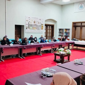 “Aile İçi İletişim Becerileri” ve “Teknoloji Bağımlılığıyla Mücadele” Konulu Seminer Programları Gerçekleştirildi - fotoğraf 2
