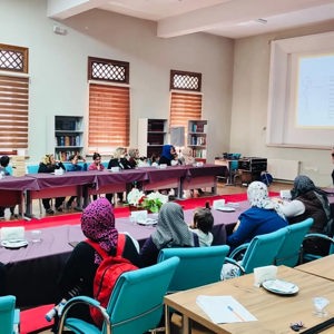 “Aile İçi İletişim Becerileri” ve “Teknoloji Bağımlılığıyla Mücadele” Konulu Seminer Programları Gerçekleştirildi - fotoğraf 3