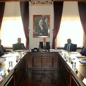 Kadına Yönelik Şiddetle Mücadele Kurumsal İşbirliği ve Eşgüdümün Artırılmasına Dair Protokol Toplantısı Vali Mustafa Tutulmaz Başkanlığında yapıldı - fotoğraf 1