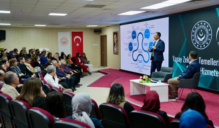 Bakanlığımız Personeline Yönelik “Yapay Zekâ ve Sosyal Hizmet” Paneli Düzenlendi